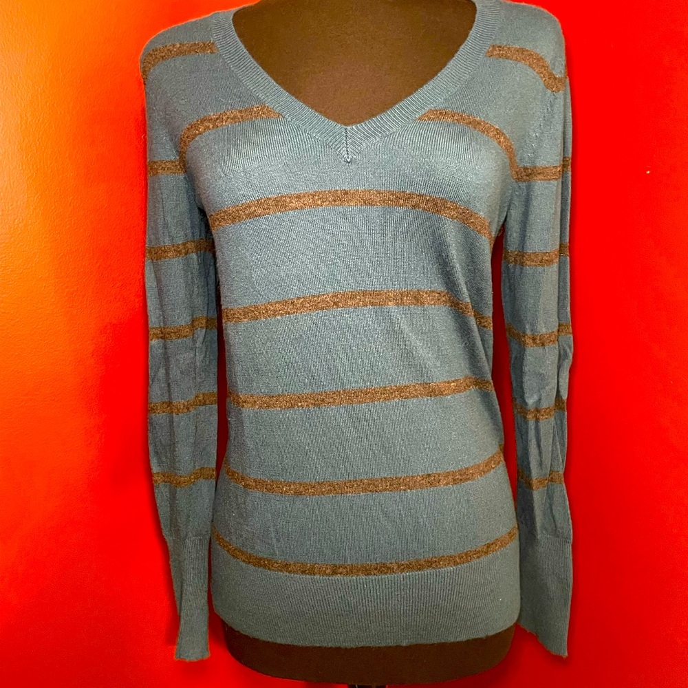 Mossimo Striped V-neck sweater
